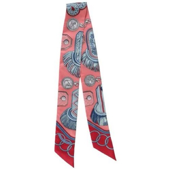 silk twilly scarf knockoff Hermes epaulette
Parures de Samourais Grail - Picture 1 of 5